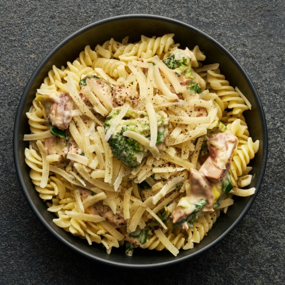 Fusilli med krämig tonfisksås